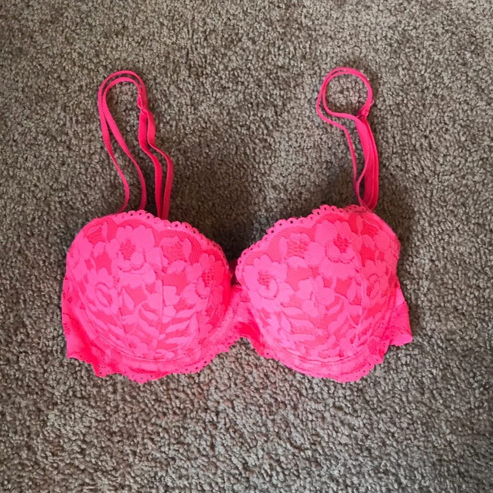 Victoria’s Secret pink lace hot pink date bra